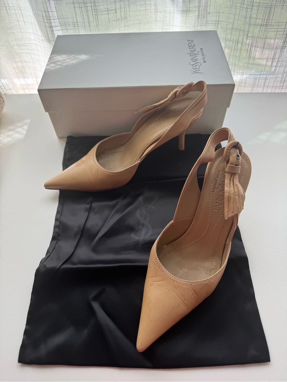 Saint Laurent Nude Leather Pointed Slingback Pumps